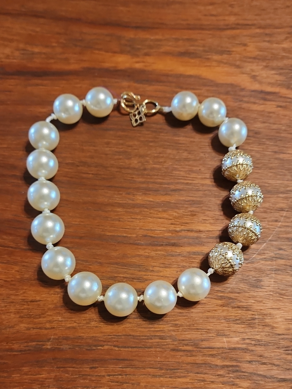 Vintage Ann Taylor Classic Chunky Pearl and Gold Bead Chocker